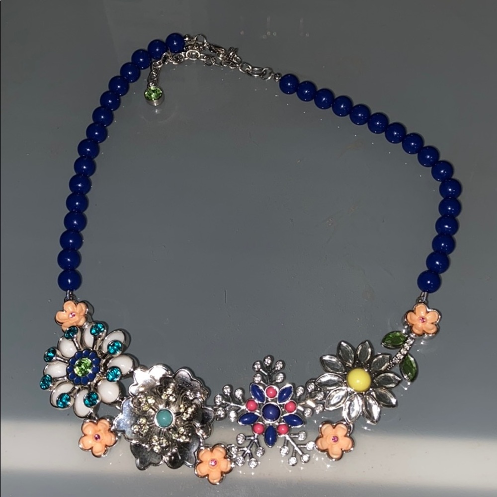 Flowery necklace